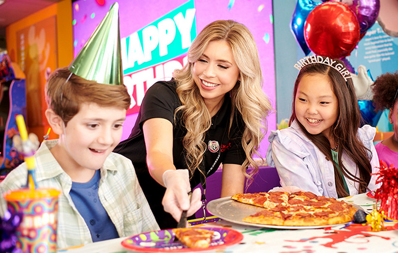 Chuck E Cheese Birthday Party Deals